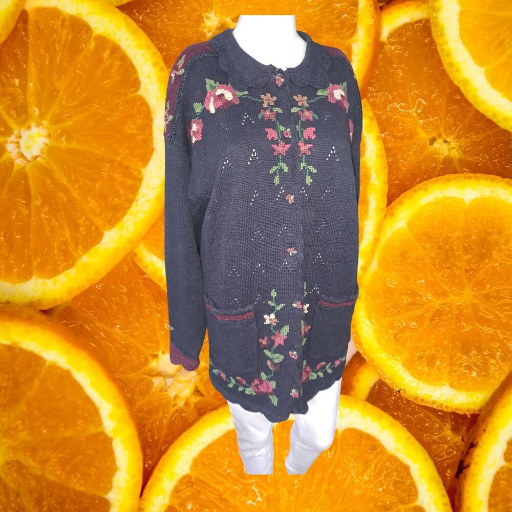Vintage Capacity Grandma Chic Button Up Sweater with Front Pockets Size L